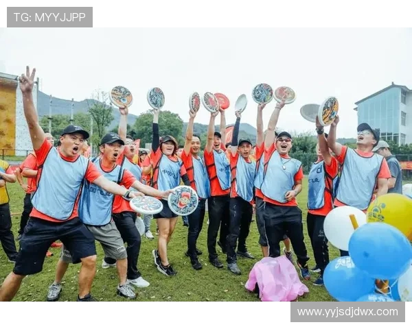 重庆飞盘队在极限运动会中的团队协作表现精彩纷呈值得称赞