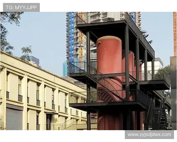 铁路工场与图圣马丁的对决：技术与艺术的碰撞与融合